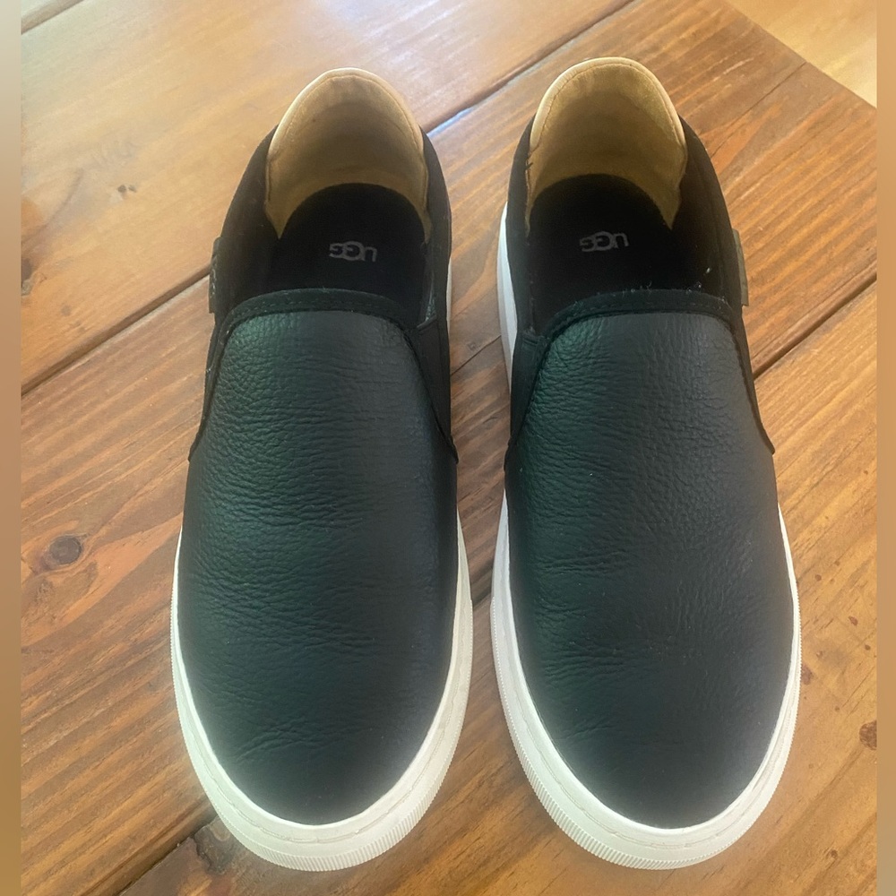Ugg slip-in sneakers